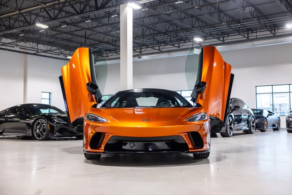 2023 McLaren GT - Image 2 of 31