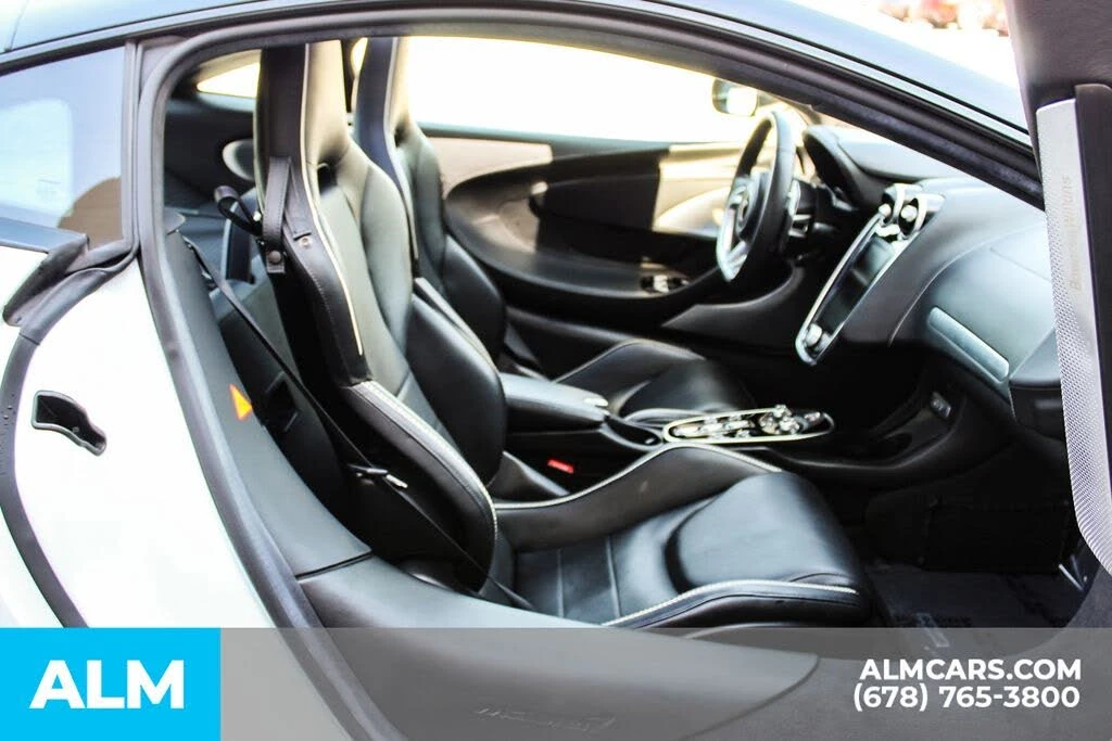 2023 McLaren GT - Image 17 of 31