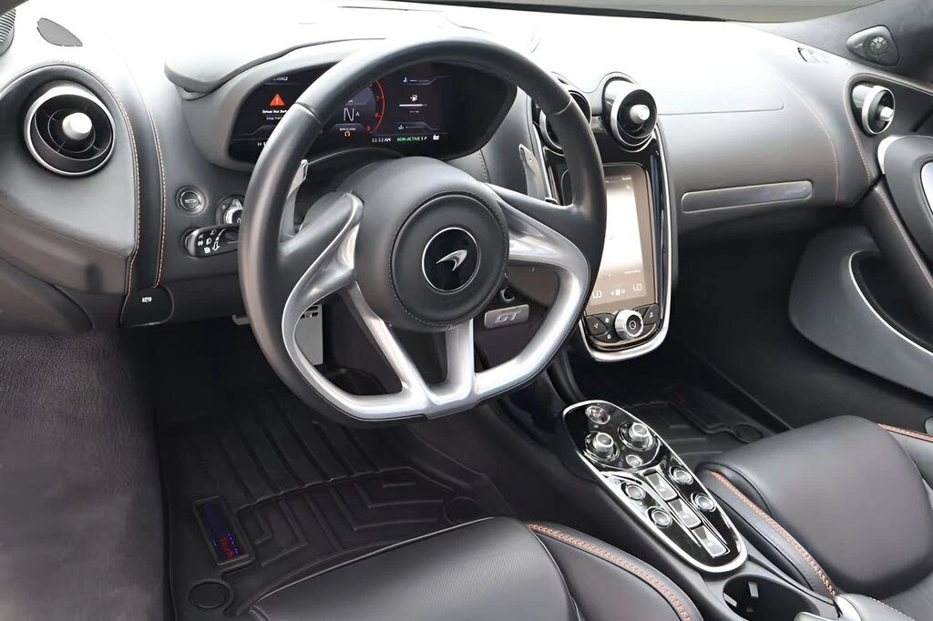 2023 McLaren GT - Image 9 of 25