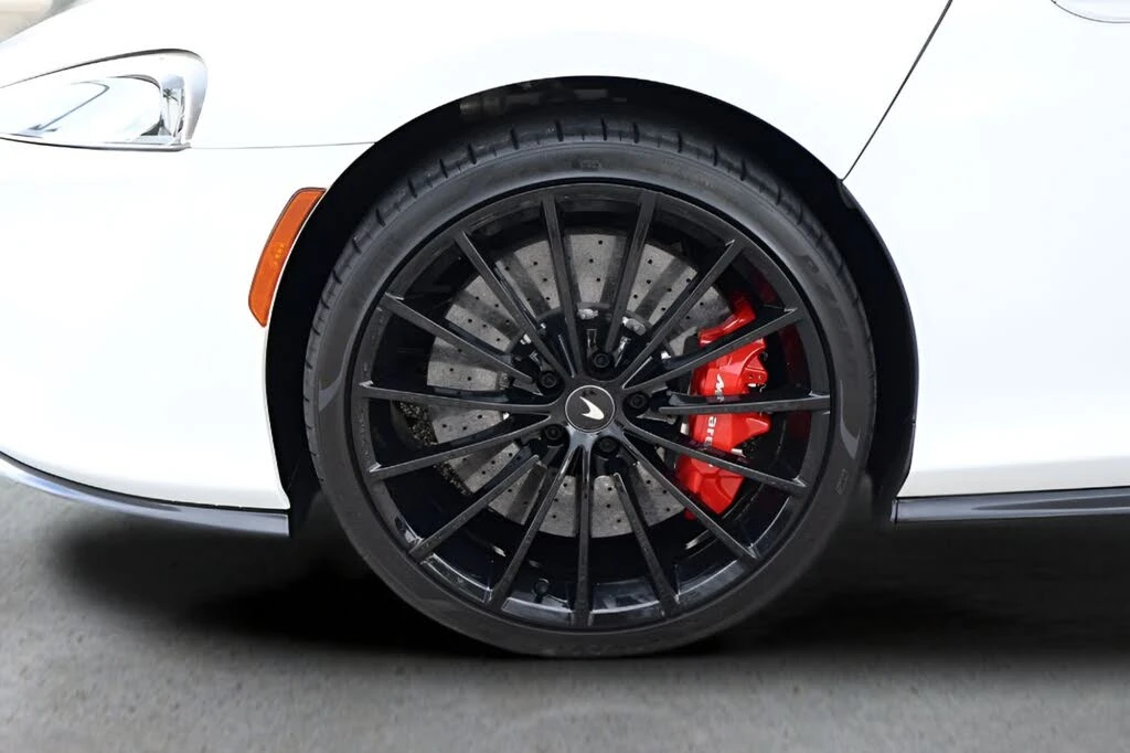 2023 McLaren GT - Image 23 of 25