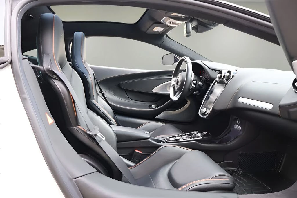 2023 McLaren GT - Image 14 of 25