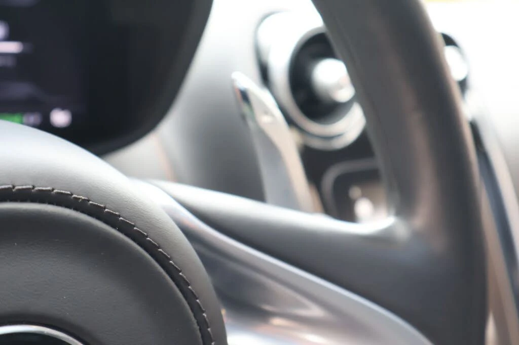 2023 McLaren GT - Image 12 of 25