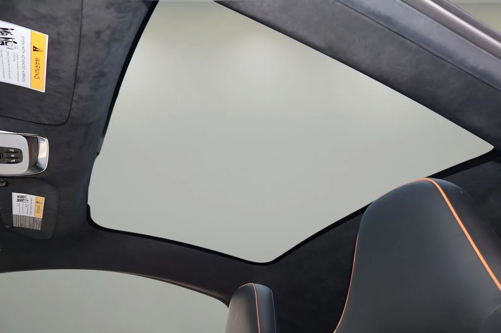 2023 McLaren GT - Image 21 of 25