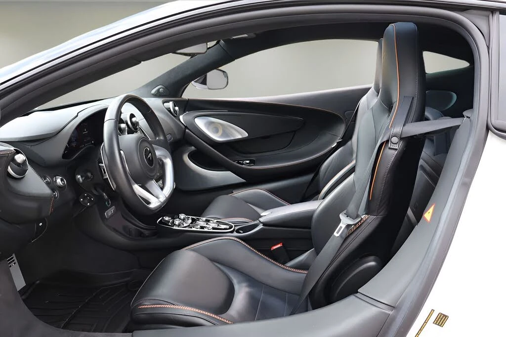 2023 McLaren GT - Image 8 of 25