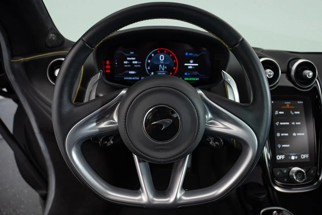2023 McLaren GT - Image 11 of 19