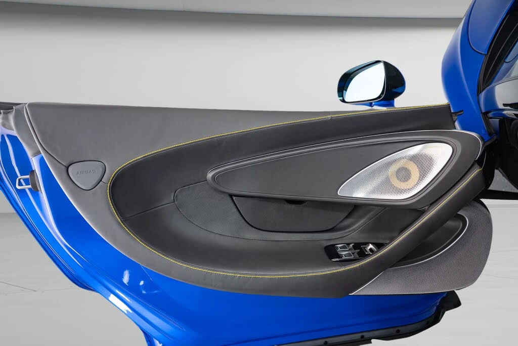 2023 McLaren GT - Image 16 of 19