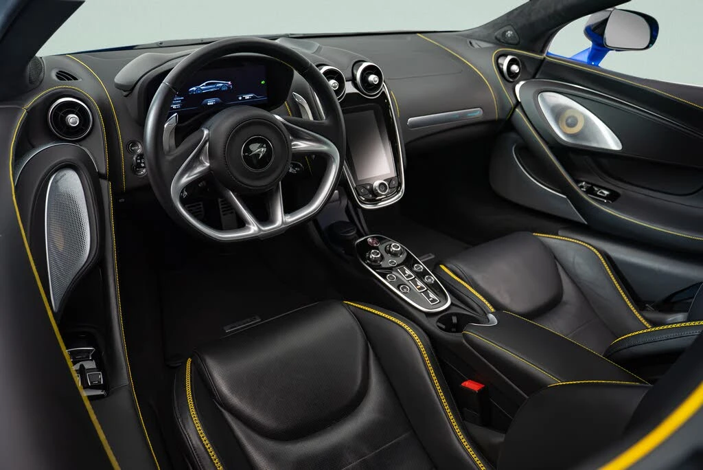 2023 McLaren GT - Image 7 of 19