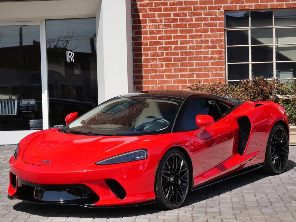 2023 McLaren GT - Image 14 of 25