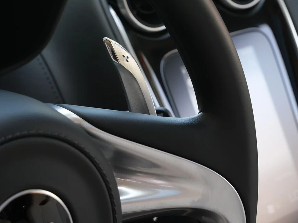 2023 McLaren GT - Image 12 of 25