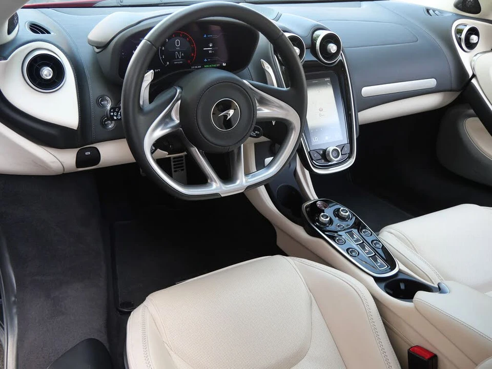 2023 McLaren GT - Image 8 of 25