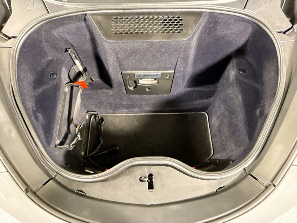 2023 McLaren GT - Image 29 of 31
