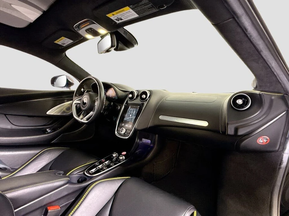 2023 McLaren GT - Image 15 of 31