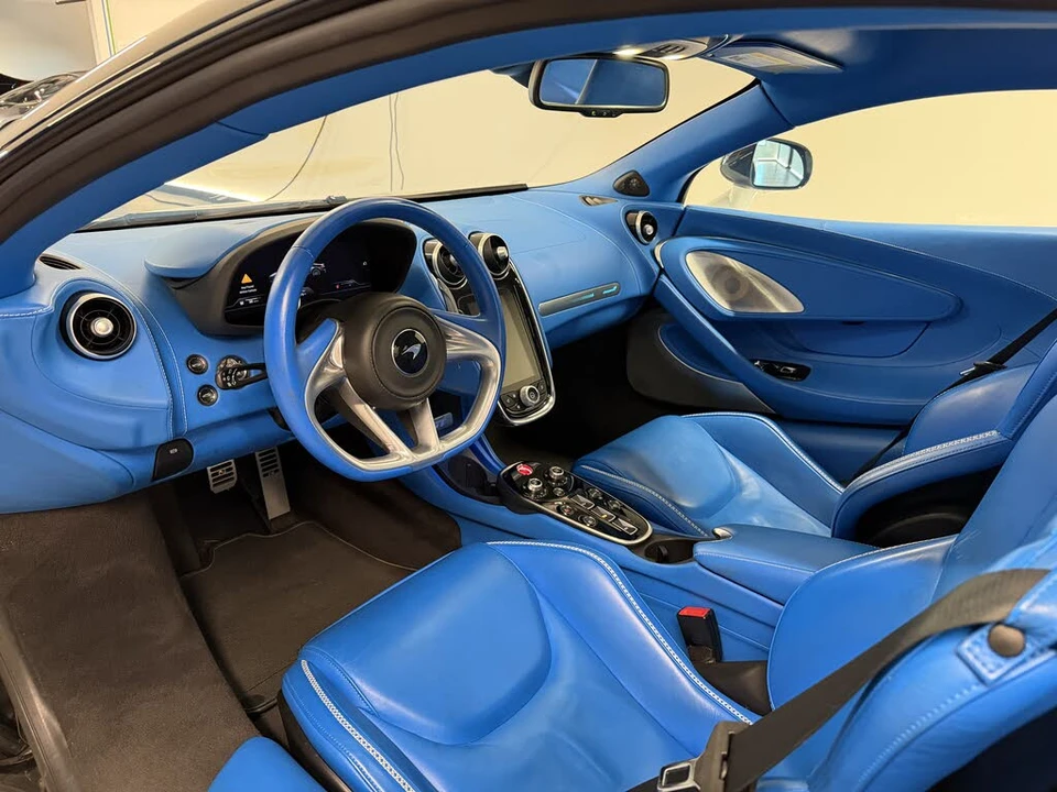 2023 McLaren GT - Image 9 of 12