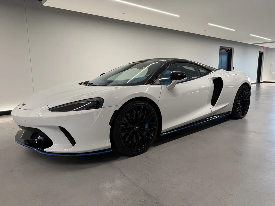2023 McLaren GT - Image 8 of 12