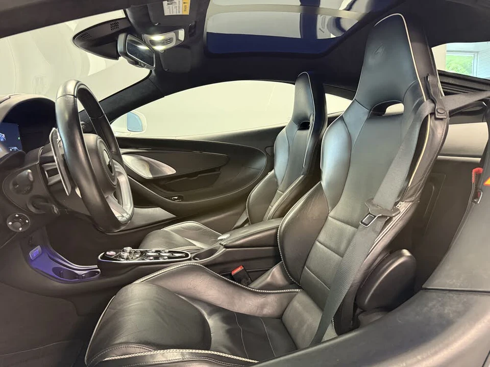 2023 McLaren GT - Image 9 of 13