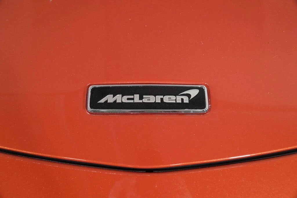 2023 McLaren GT - Image 15 of 31