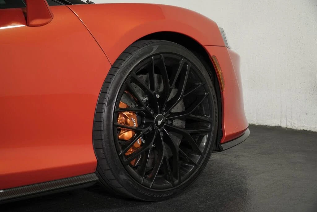 2023 McLaren GT - Image 9 of 31