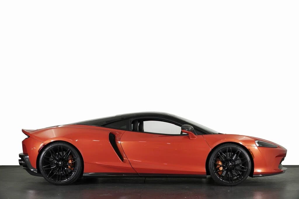 2023 McLaren GT - Image 17 of 31