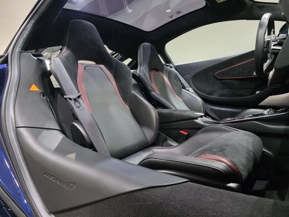 2023 McLaren GT - Image 19 of 23