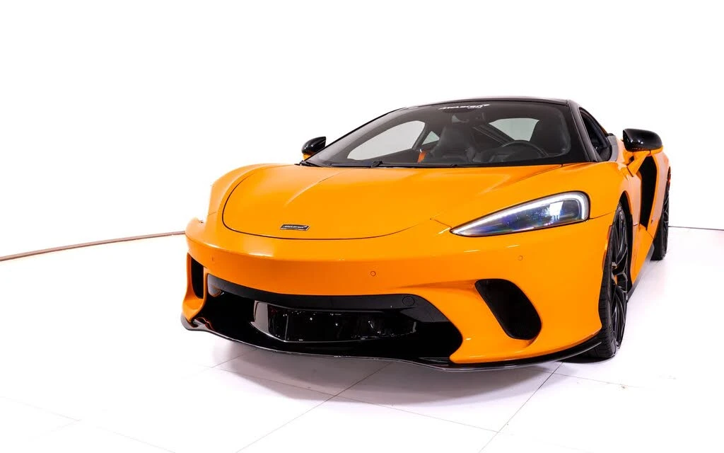2023 McLaren GT - Image 10 of 24
