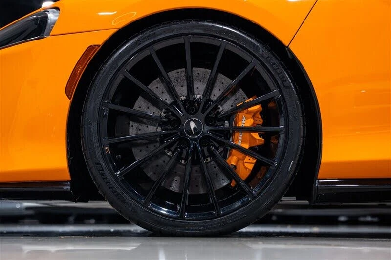 2023 McLaren GT - Image 12 of 31
