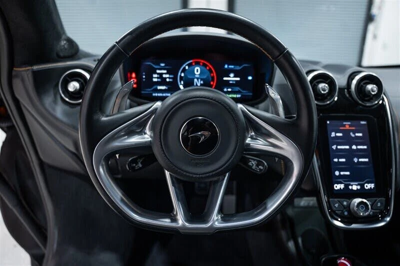 2023 McLaren GT - Image 19 of 31
