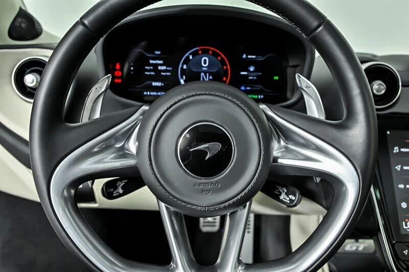 2023 McLaren GT - Image 29 of 31