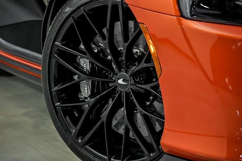 2023 McLaren GT - Image 4 of 31
