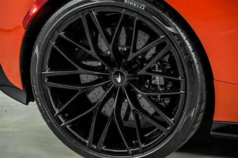 2023 McLaren GT - Image 12 of 31