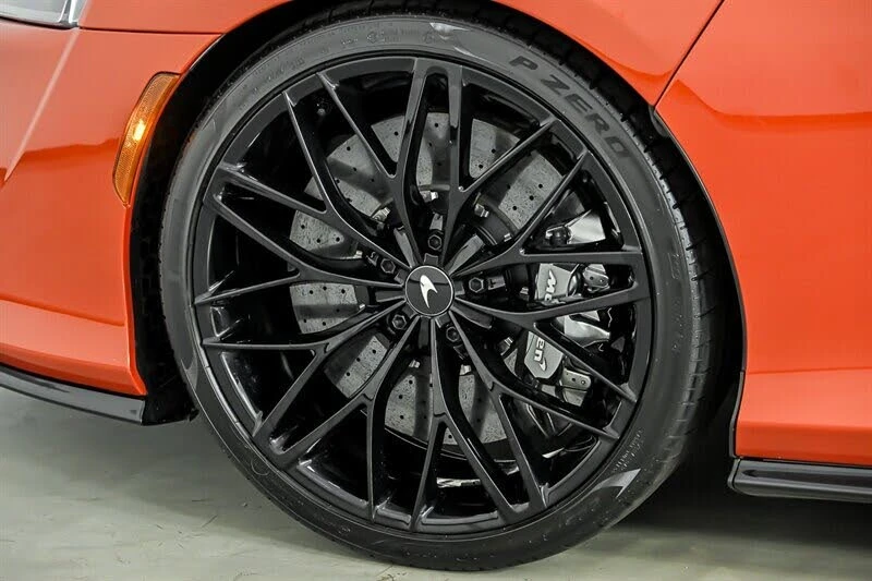 2023 McLaren GT - Image 14 of 31