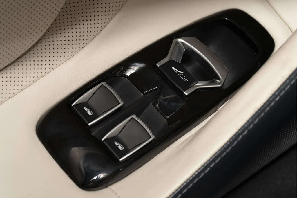 2023 McLaren GT - Image 18 of 31