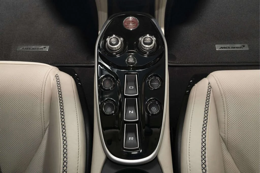 2023 McLaren GT - Image 30 of 31