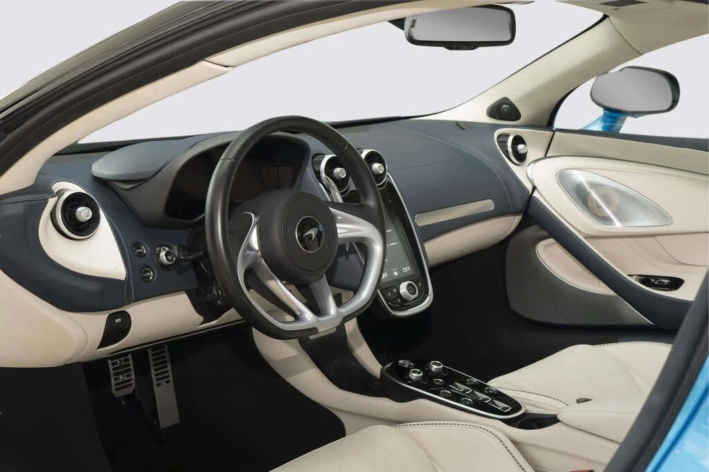 2023 McLaren GT - Image 21 of 31