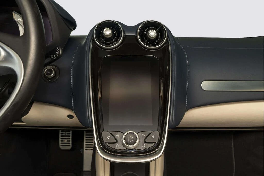 2023 McLaren GT - Image 28 of 31