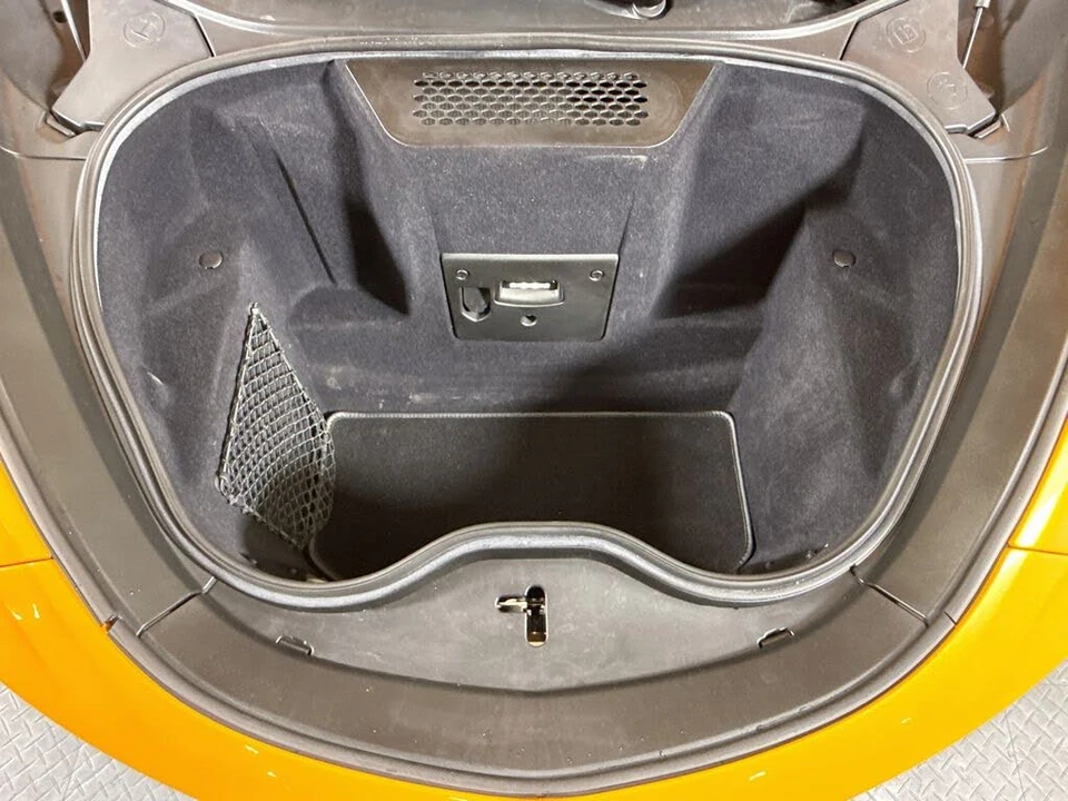 2023 McLaren GT - Image 27 of 29