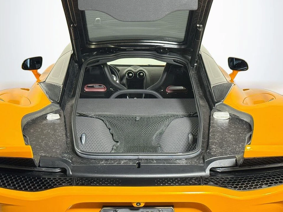 2023 McLaren GT - Image 26 of 29