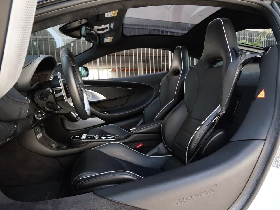 2023 McLaren GT - Image 21 of 26