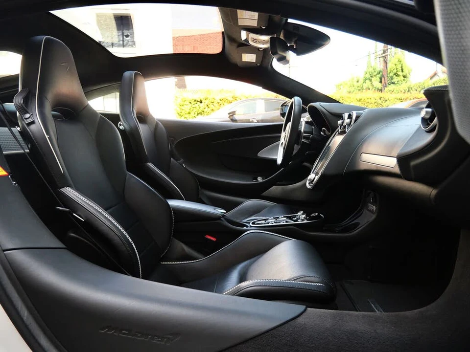 2023 McLaren GT - Image 11 of 26