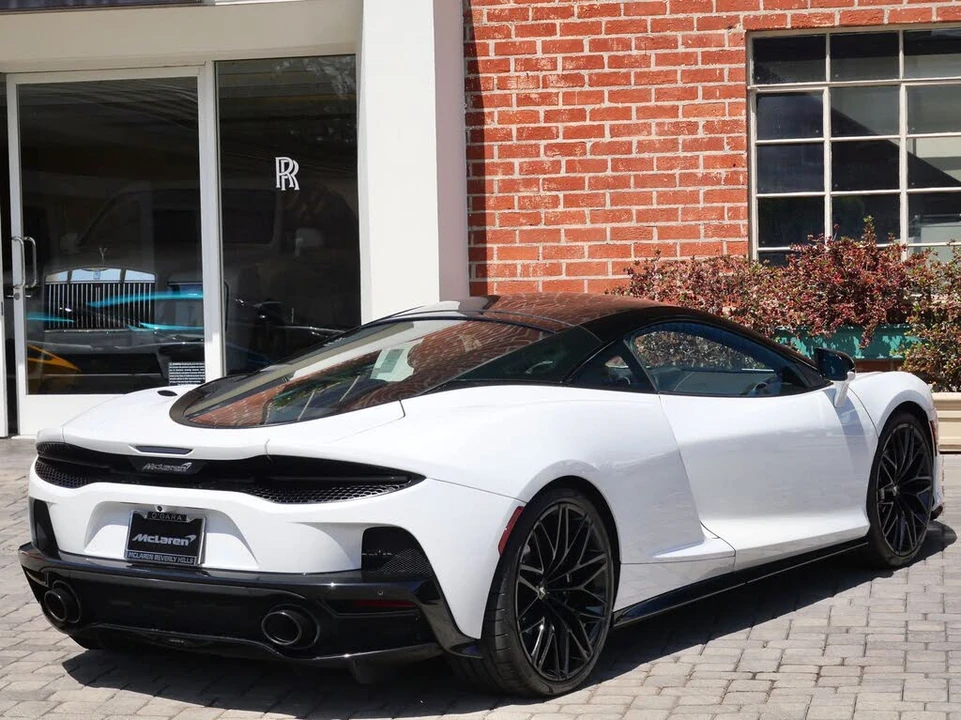2023 McLaren GT - Image 4 of 26