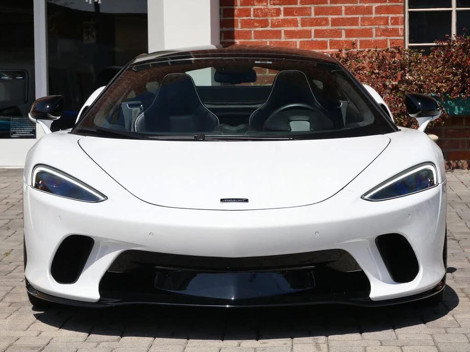 2023 McLaren GT - Image 2 of 26