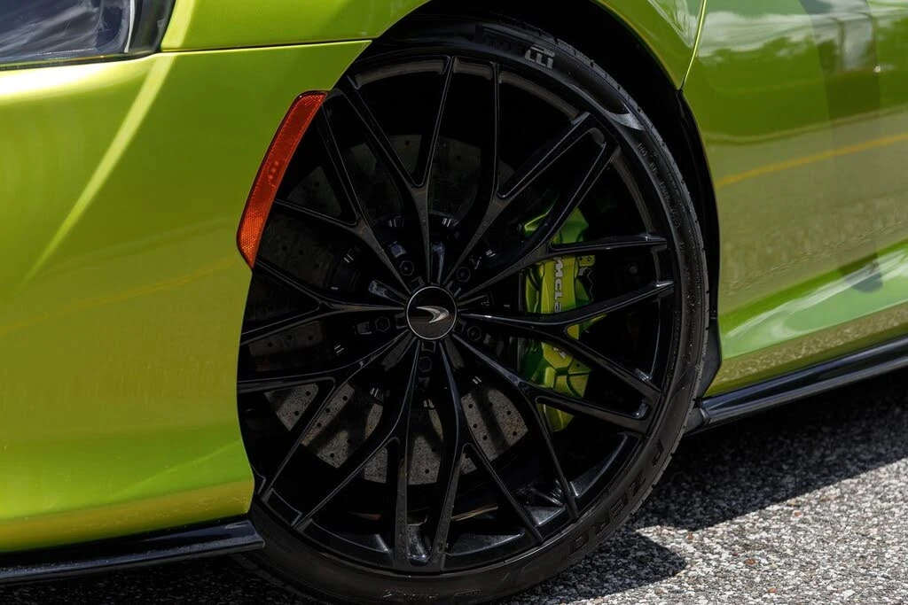 2023 McLaren GT - Image 30 of 31