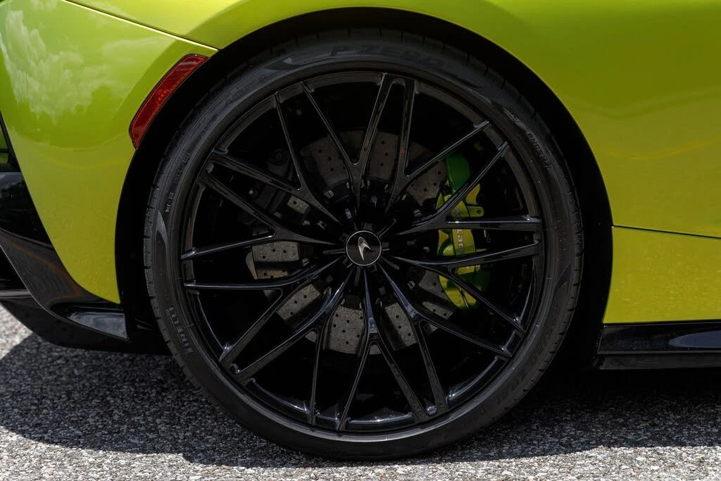 2023 McLaren GT - Image 16 of 31