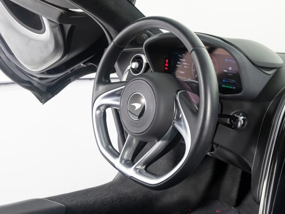 2023 McLaren GT - Image 29 of 31