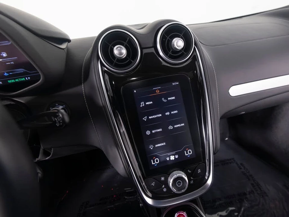 2023 McLaren GT - Image 18 of 31
