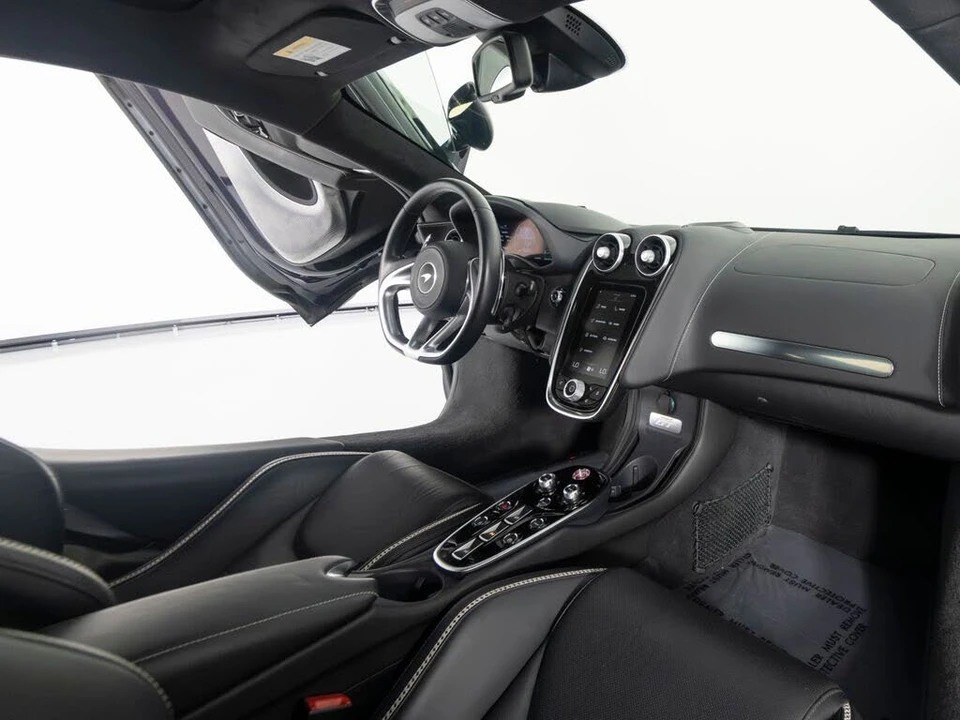 2023 McLaren GT - Image 27 of 31