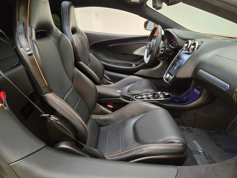 2023 McLaren GT - Image 23 of 31