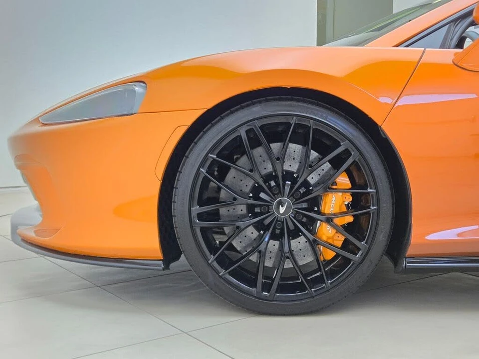 2023 McLaren GT - Image 13 of 31