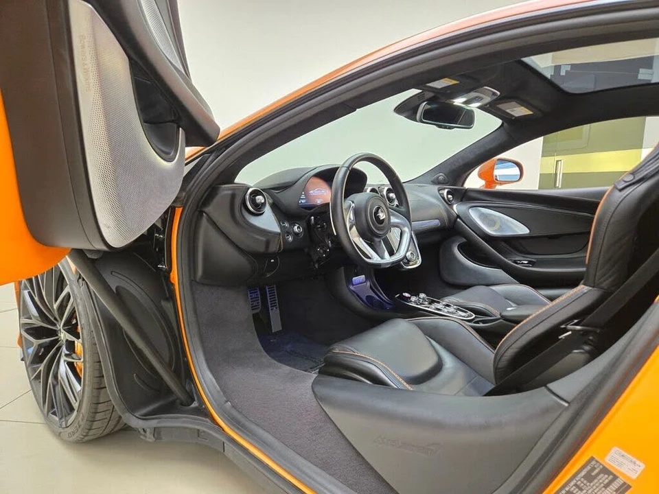 2023 McLaren GT - Image 16 of 31
