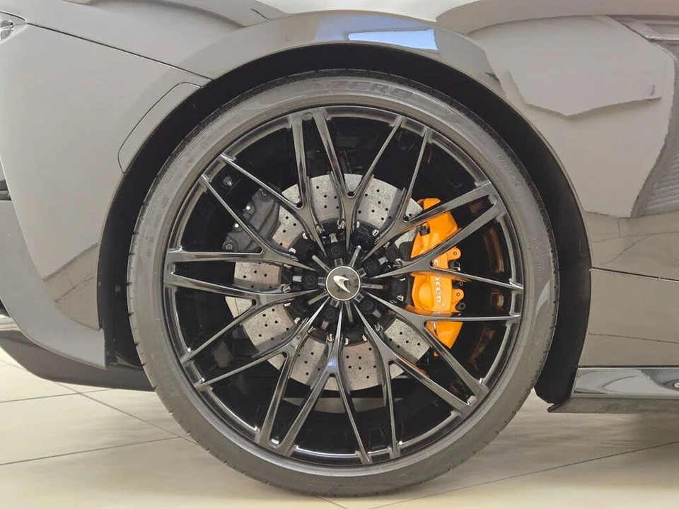 2023 McLaren GT - Image 7 of 31