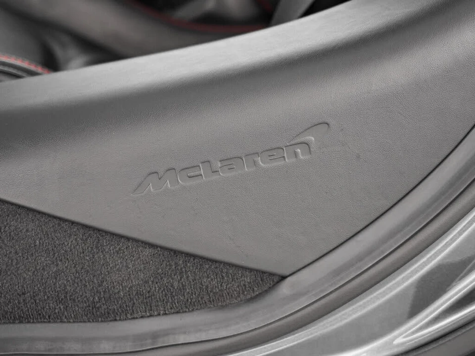 2023 McLaren GT - Image 25 of 31